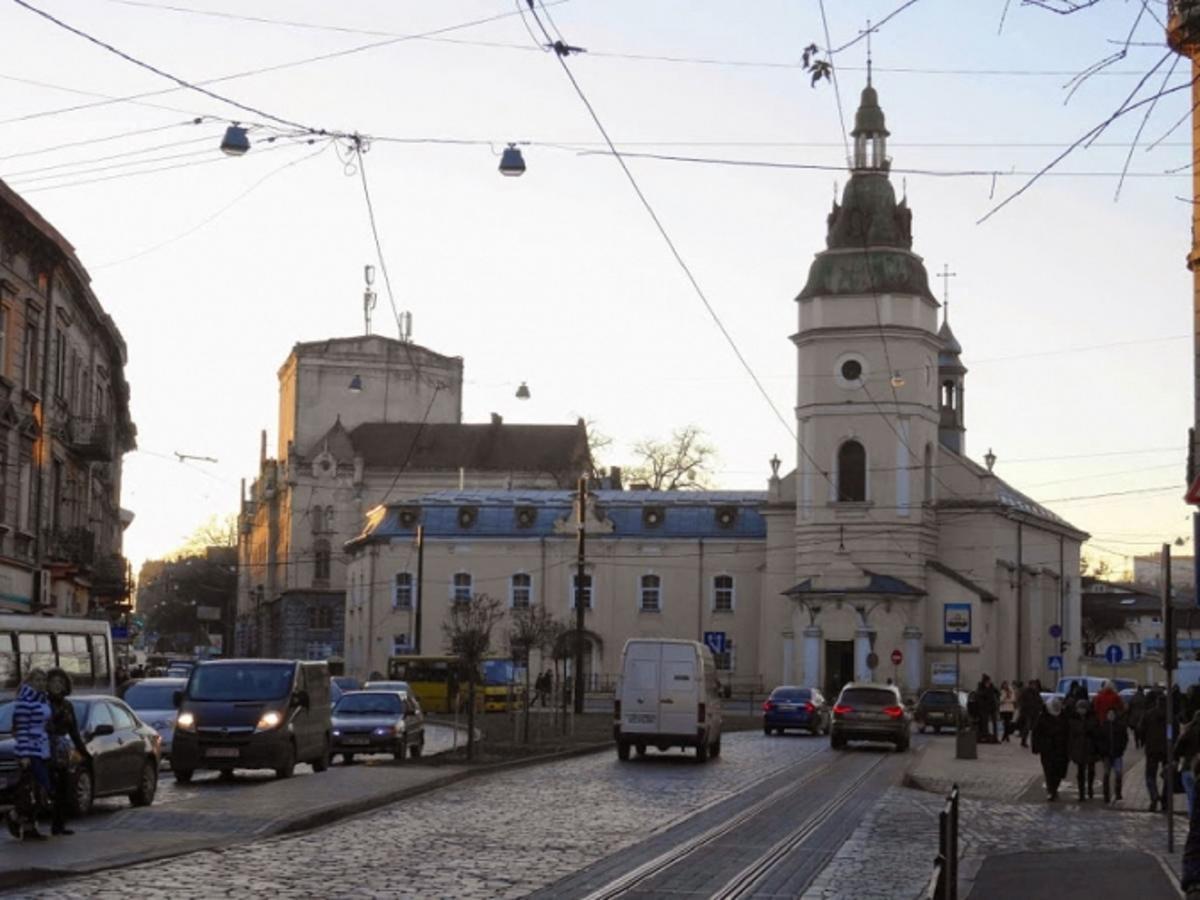 Квартира В Центрі На Вулиці Шевченка 12 Дуже Комфортна Недалеко Біля Вокзалу Lviv Exterior photo